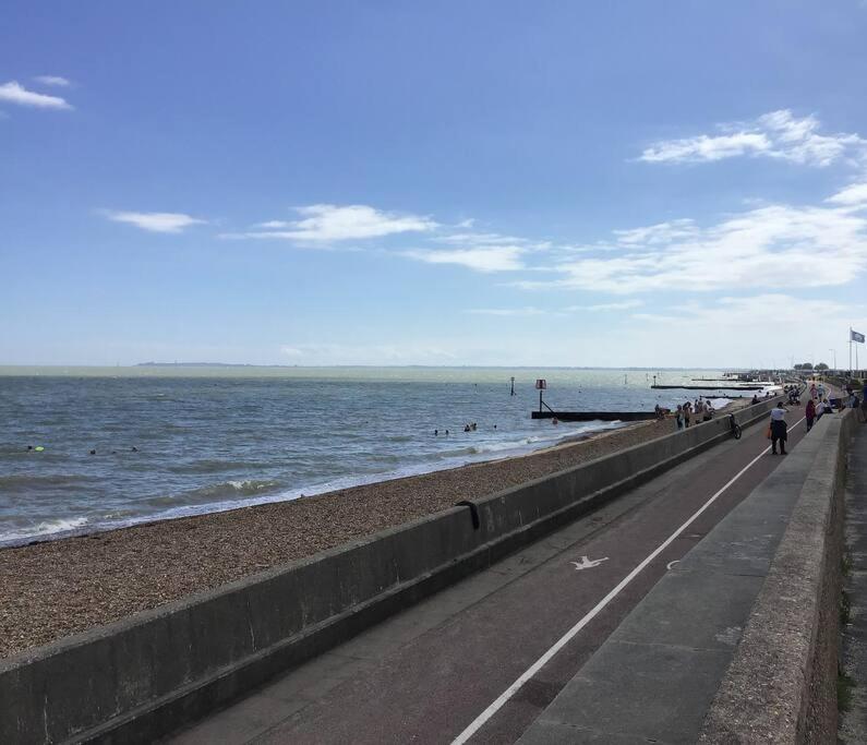 Travellers' Choice In Harwich-Essex Villa Bagian luar foto