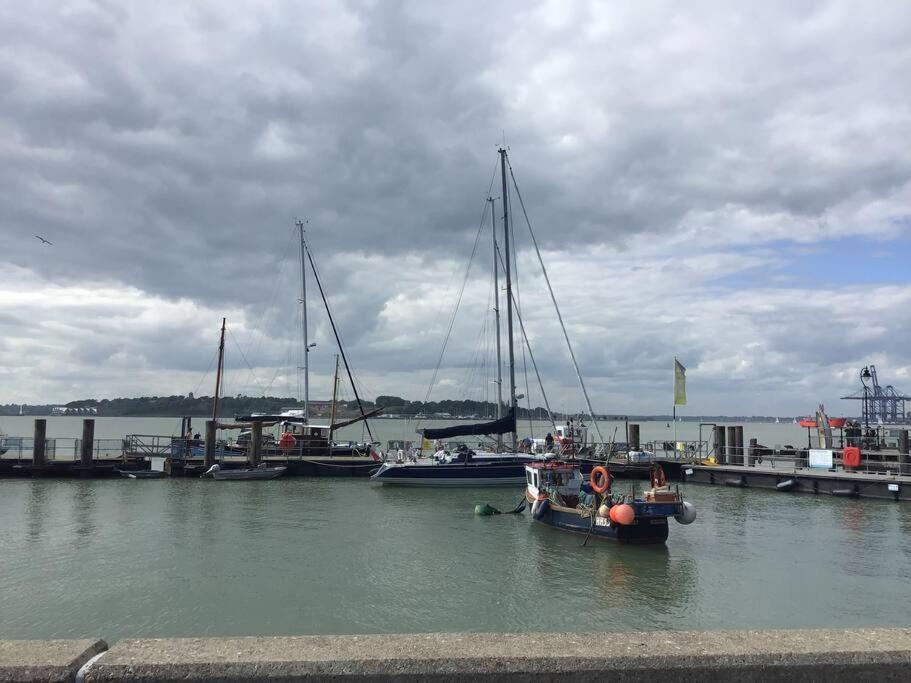 Travellers' Choice In Harwich-Essex Villa Bagian luar foto