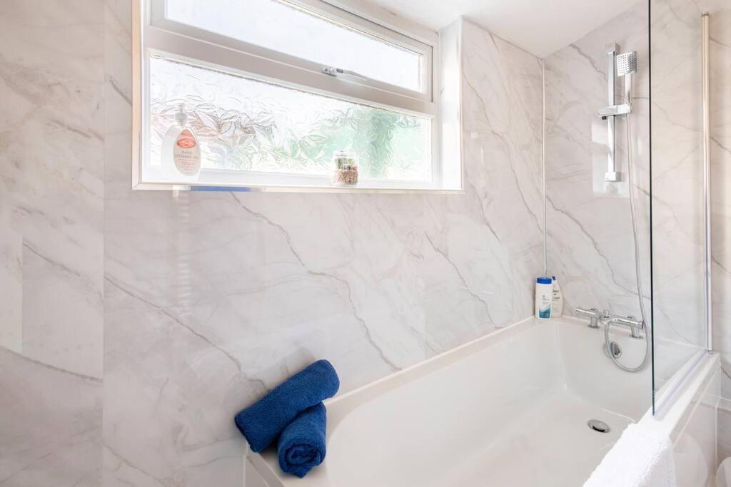 Travellers' Choice In Harwich-Essex Villa Bagian luar foto
