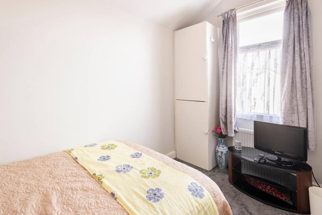 Travellers' Choice In Harwich-Essex Villa Bagian luar foto