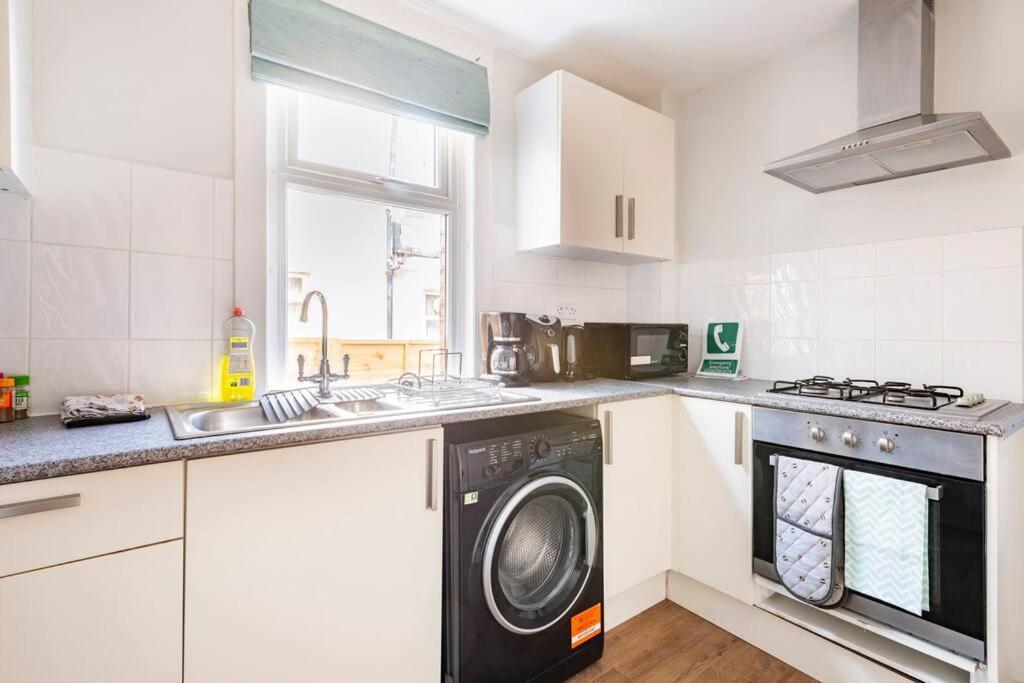Travellers' Choice In Harwich-Essex Villa Bagian luar foto