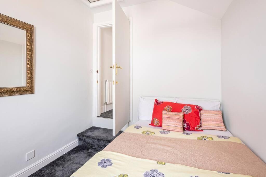 Travellers' Choice In Harwich-Essex Villa Bagian luar foto