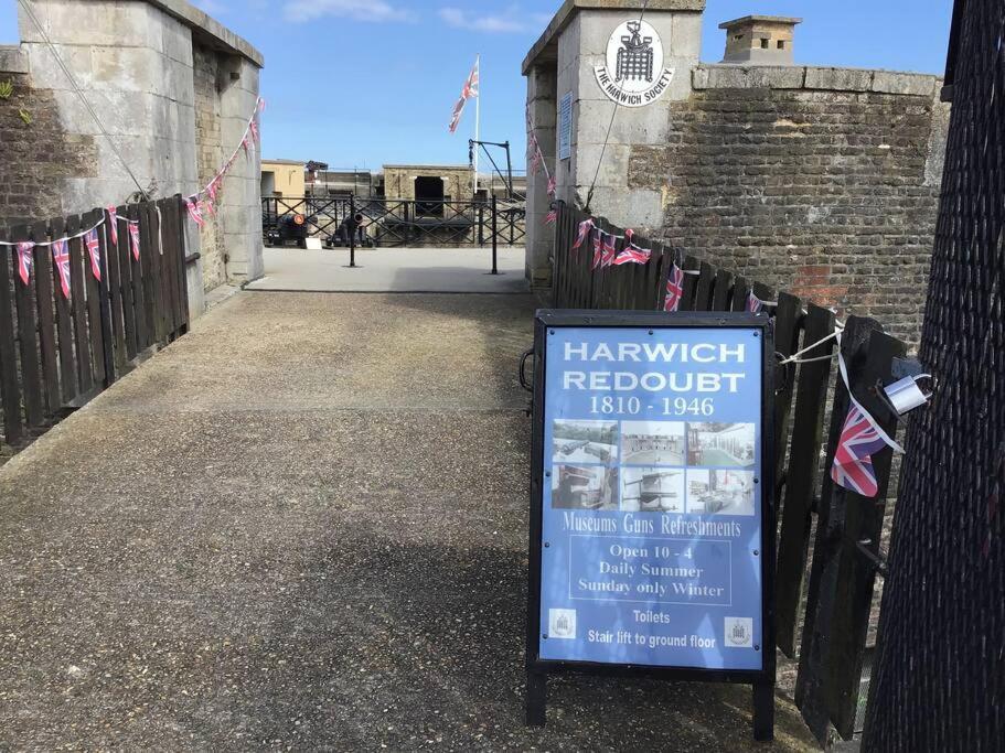 Travellers' Choice In Harwich-Essex Villa Bagian luar foto